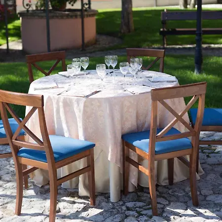 Corte Dei Tini Hotel Villa Vomano