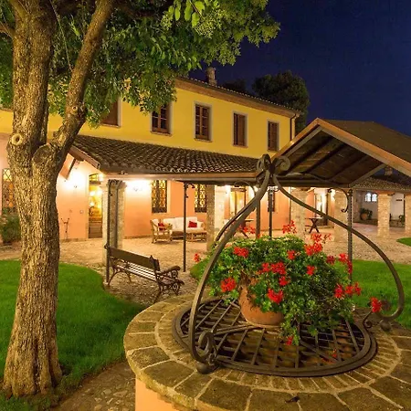 Hotell Corte Dei Tini